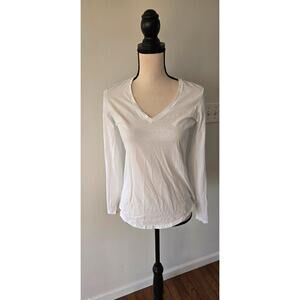 Lilly pulitzer white long sleeve v neck top medium